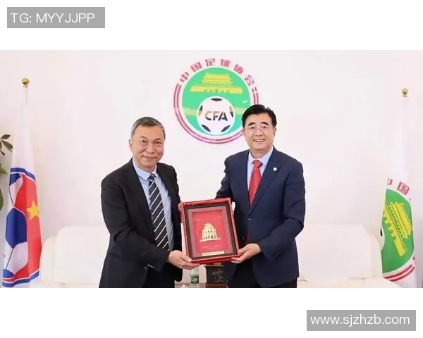 中国媒体热评越南足球明星表现引发两国球迷热议与关注